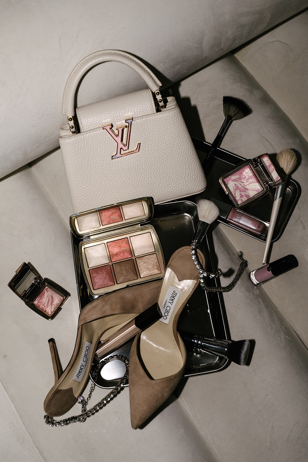 The kit — palettes and tools Elena uses on every call